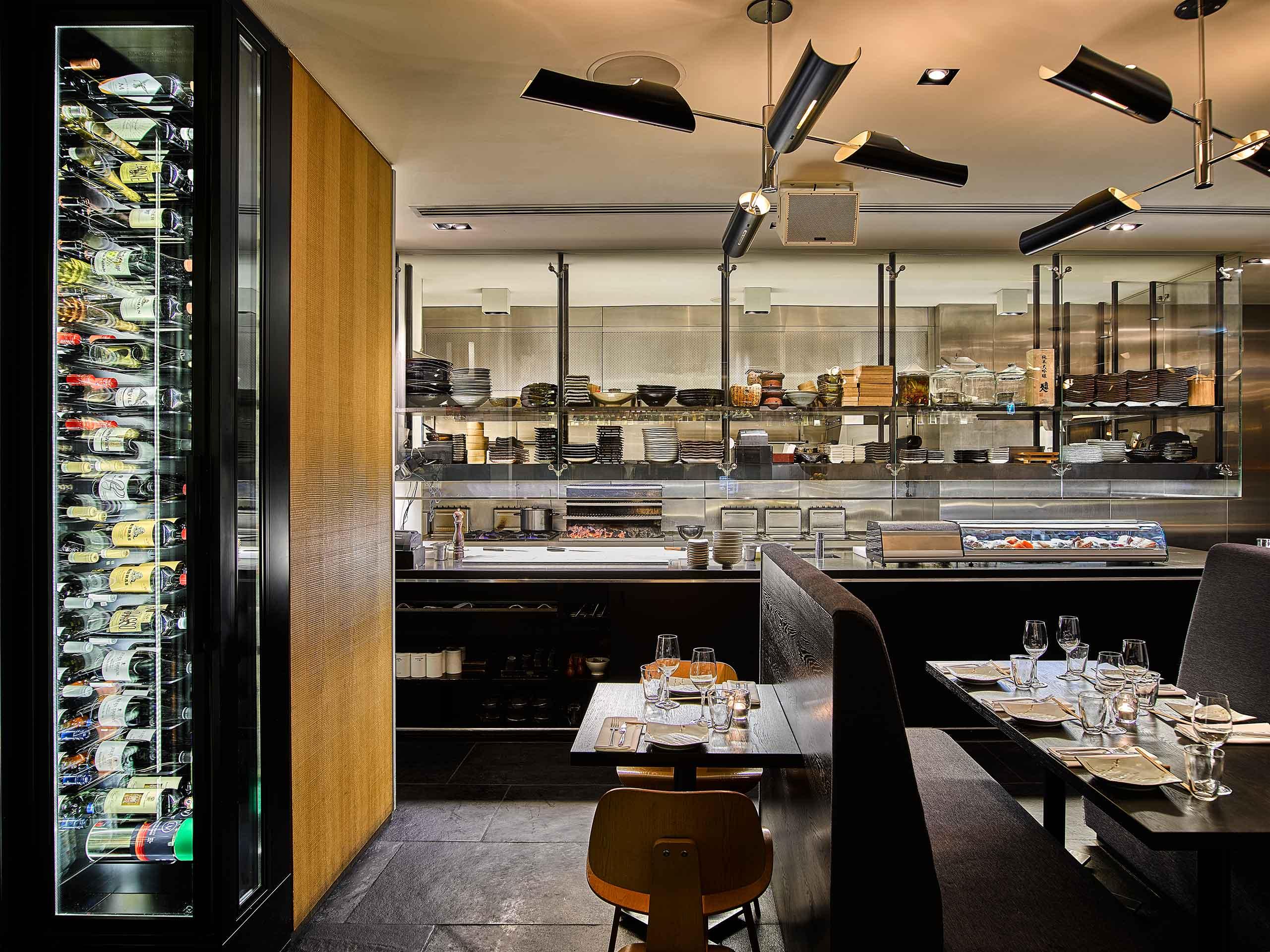 isakaya_interior_night30048-WEB.jpg
