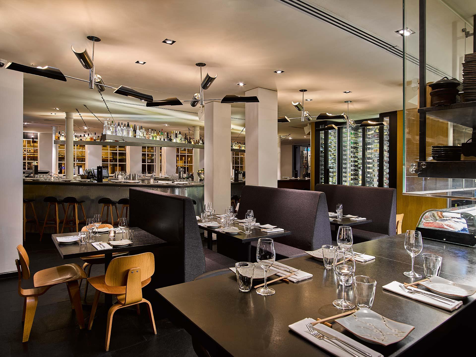 isakaya_interior_night30050-WEB.jpg